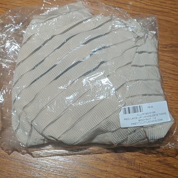 Pretty little thing thong bodysuit - Picture 10 of 11